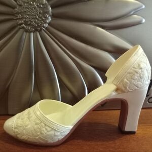 Vintage Just the Right Shoe Raine Shower of Flowers Mini Shoe 1999 25026 Flaws